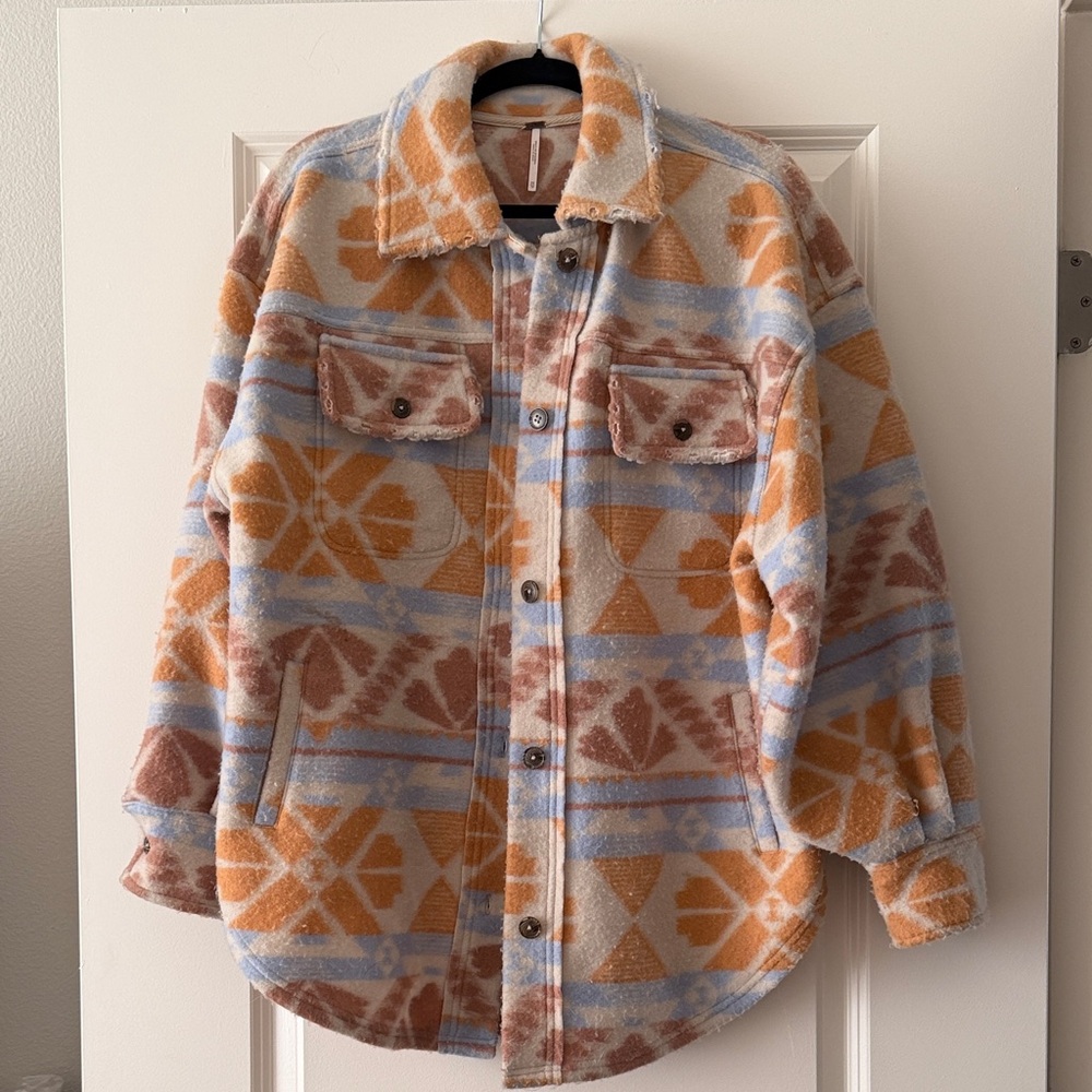 Cozy Oversized Free People Shacket - Picture 3 of 7